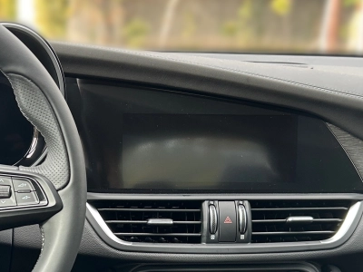 Alfa Romeo Giulia Ti Q4 H&K / Kamera / Allrad / MATRIX