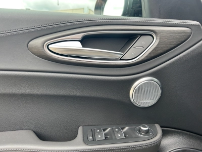 Alfa Romeo Giulia Ti Q4 H&K / Kamera / Allrad / MATRIX
