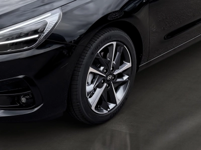 Hyundai i30 Advantage Automatik 140PS Benziner