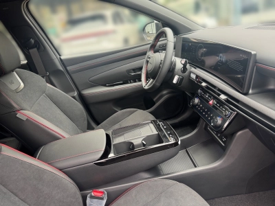 Hyundai TUCSON Hybrid N-Line Sitz und Assistenz-Paket