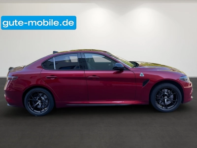 Alfa Romeo Giulia Quadrifoglio 2.9 V6 520PS / H&K  