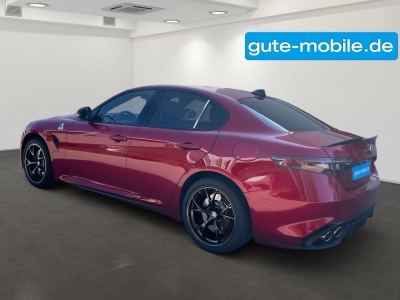 Alfa Romeo Giulia Quadrifoglio 2.9 V6 520PS / H&K  