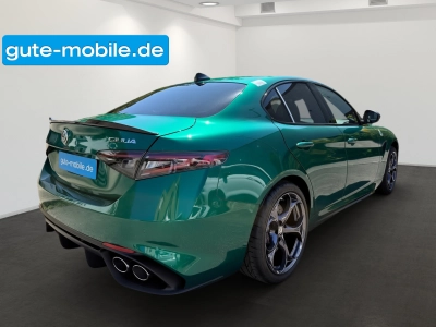 Alfa Romeo Giulia Quadrifoglio 2.9 V6 520PS / H&K  
