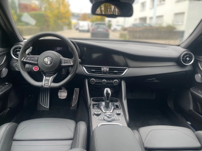 Alfa Romeo Giulia MY24 Quadrifoglio 520 PS 