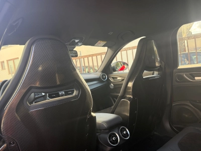 Alfa Romeo Giulia Quadrifoglio 520PS RB/SPARCO / ACRAPOVIC 