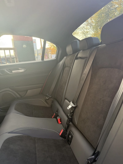 Alfa Romeo Giulia Quadrifoglio 520PS RB/SPARCO / ACRAPOVIC 
