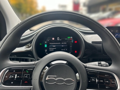 Fiat 500 Cabrio | Icon | 42 kWh | Tempomat | Klimaautomatik |