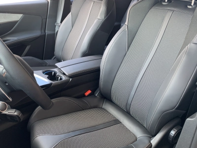 Peugeot 3008 GT 1.5 BlueHDi| SHZ| ACC| LED