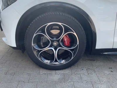 Alfa Romeo Stelvio 2.2 Veloce 154KW |MATRIX| LEDER| ACC| 
