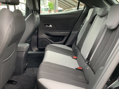 Opel Mokka-e Elegance 100kW | CarPlay | PDC | LED