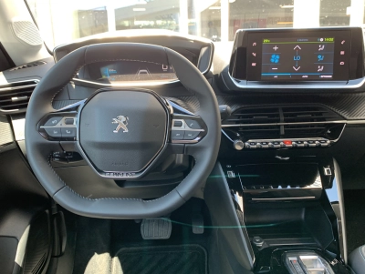 Peugeot e-208 Allure| SHZ | NAVI | PDC hinten |FARO GELB