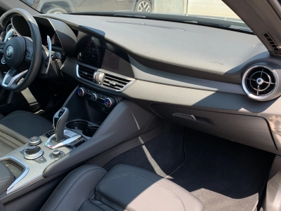 Alfa Romeo Giulia 2.0 Turbo Veloce MATRIX|PANO|CARPLAY