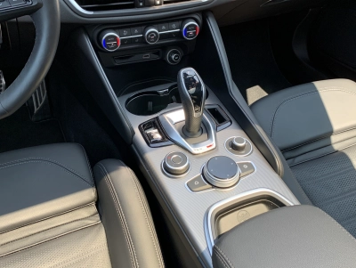 Alfa Romeo Giulia 2.0 Turbo Veloce MATRIX|PANO|CARPLAY