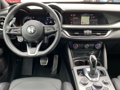 Alfa Romeo Stelvio 2.2 Diesel Veloce 21 Zoll | ACC | MATRIX