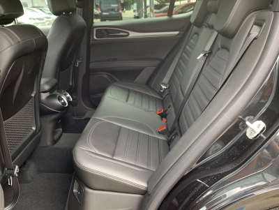 Alfa Romeo Stelvio 2.2 Diesel Veloce 21 Zoll | ACC | MATRIX