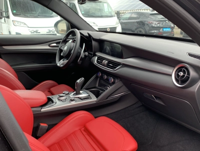 Alfa Romeo Stelvio 2.2 Diesel Veloce PANO | ACC | MATRIX