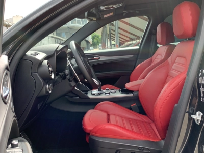 Alfa Romeo Stelvio 2.2 Diesel Veloce PANO | ACC | MATRIX