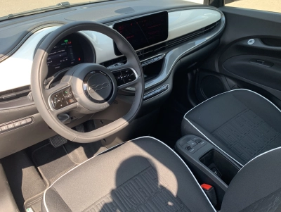 Fiat 500C Basis 42 kWh 118PS| Carplay| Isofix| DAB| 