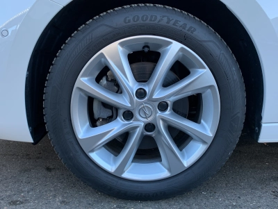 Opel Corsa 1.2| 74kW| Elegance | SHZ| PDC| CarPlay 