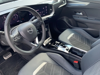 Opel Mokka-e Ultimate| Alcantara| CarPlay| LED| SHZ
