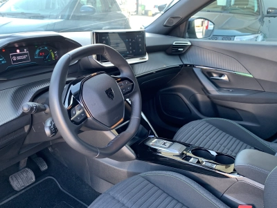 Peugeot E-2008 Active (115kW)| PDC| CarPlay| DAB| 