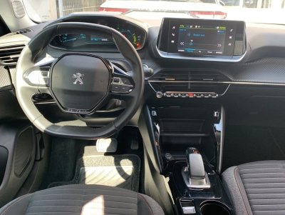 Peugeot 2008 -e Active Pack | LED| PDC hinten| CARPLAY