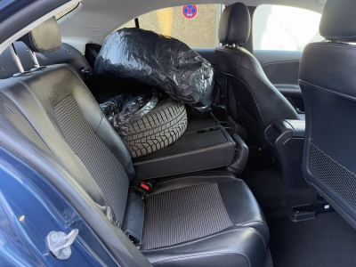 Mercedes-Benz A 180 7G-DCT Progressive / AHK / LED / RFK 