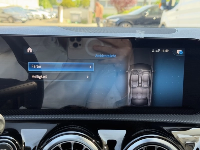 Mercedes-Benz A 180 7G-DCT Progressive / AHK / LED / RFK 