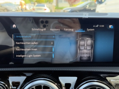 Mercedes-Benz A 180 7G-DCT Progressive / AHK / LED / RFK 