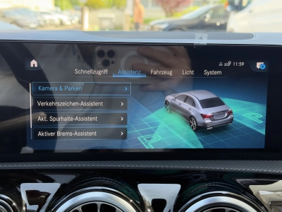 Mercedes-Benz A 180 7G-DCT Progressive / AHK / LED / RFK 