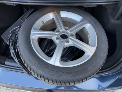 Mercedes-Benz A 180 7G-DCT Progressive / AHK / LED / RFK 