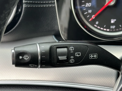 Mercedes-Benz E 300 de T 9G-TRONIC AMG Line /PANO / Burmester
