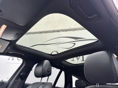 Mercedes-Benz E 300 de T 9G-TRONIC AMG Line /PANO / Burmester
