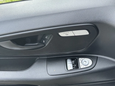 Mercedes-Benz Vito 111 CDI Lang / Standheizung / Regalsystem 