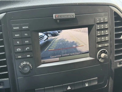 Mercedes-Benz Vito 111 CDI Lang / Standheizung / Regalsystem 