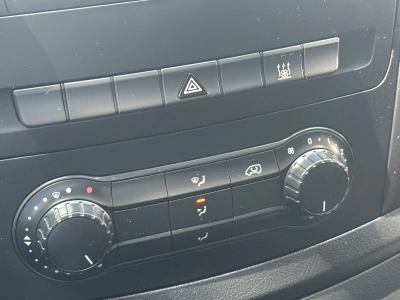 Mercedes-Benz Vito 111 CDI Lang / Standheizung / Regalsystem 