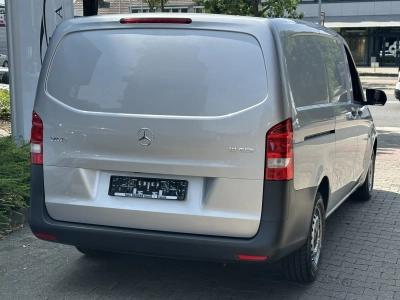 Mercedes-Benz Vito 111 CDI Lang / Standheizung / Regalsystem 