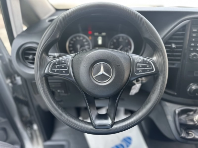 Mercedes-Benz Vito 111 CDI Lang / Standheizung / Regalsystem 