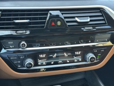 BMW 520 d Touring Aut. / Harman-Kardon / AHK 
