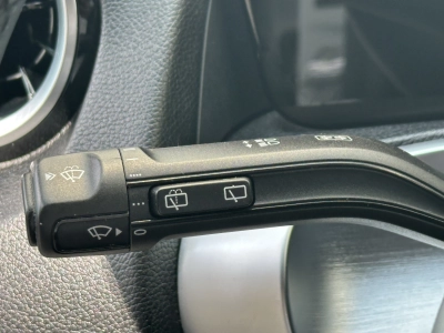 Mercedes-Benz GLB 200 d 8G-DCT Progressive / LED / DAB