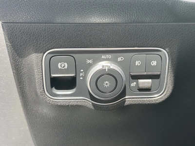 Mercedes-Benz GLB 200 d 8G-DCT Progressive / LED / DAB
