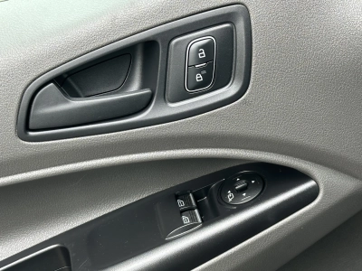 Ford Transit Connect 200 L1 S&S Trend / Bi- Xenon
