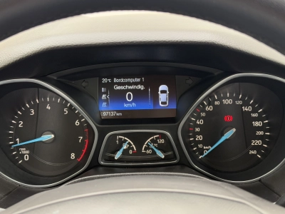 Ford Focus 1.0 EcoBoost Cool & Connect / Navigation