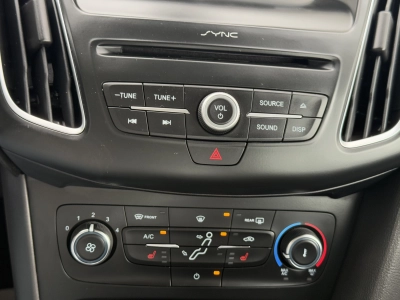 Ford Focus 1.0 EcoBoost Cool & Connect / Navigation