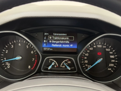 Ford Focus 1.0 EcoBoost Cool & Connect / Navigation