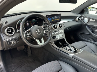 Mercedes-Benz C 300 d Coupe 9G-TRONIC | PANORAMA | BURMESTER®