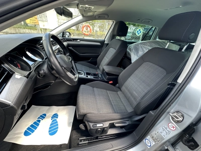 VW Passat Variant 2.0 TDI SCR DSG Business/ RFK AHK