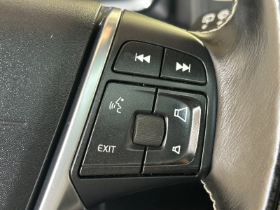 Volvo XC60 D5 AWD Summum / R-Design / BLIS / LED
