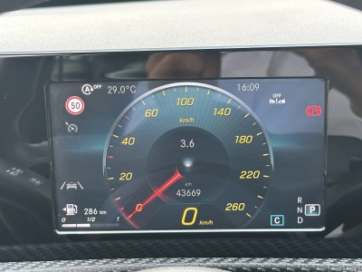 Mercedes-Benz A 200 7G-DCT Style RÜCKFAHRK. / WENIG KM