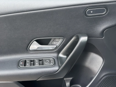 Mercedes-Benz A 200 7G-DCT Style RÜCKFAHRK. / WENIG KM